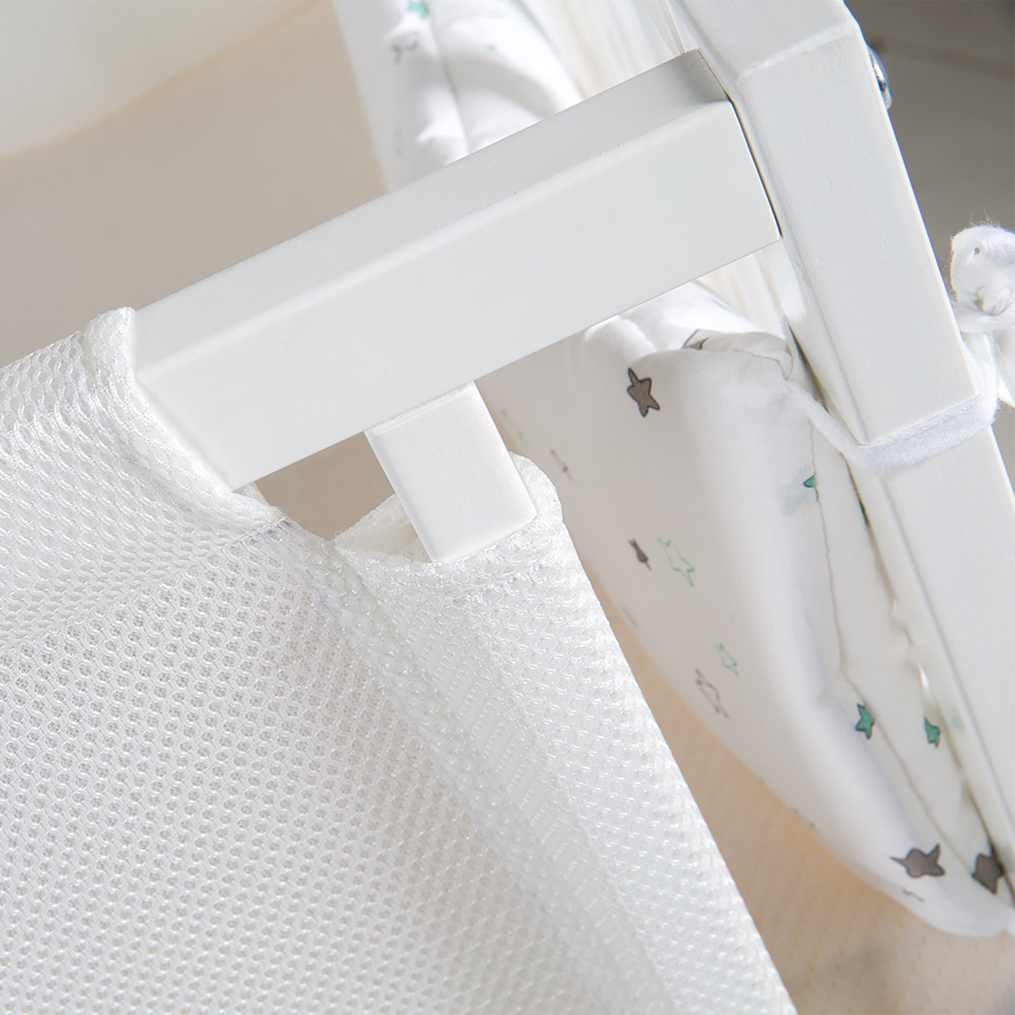 camera-letto-safe-asleep-60-x-120-cm-sternenzauber-letto-aggiuntivo-inclusi-accessori-laccato-bianco-us-4744563523723_4.jpg
